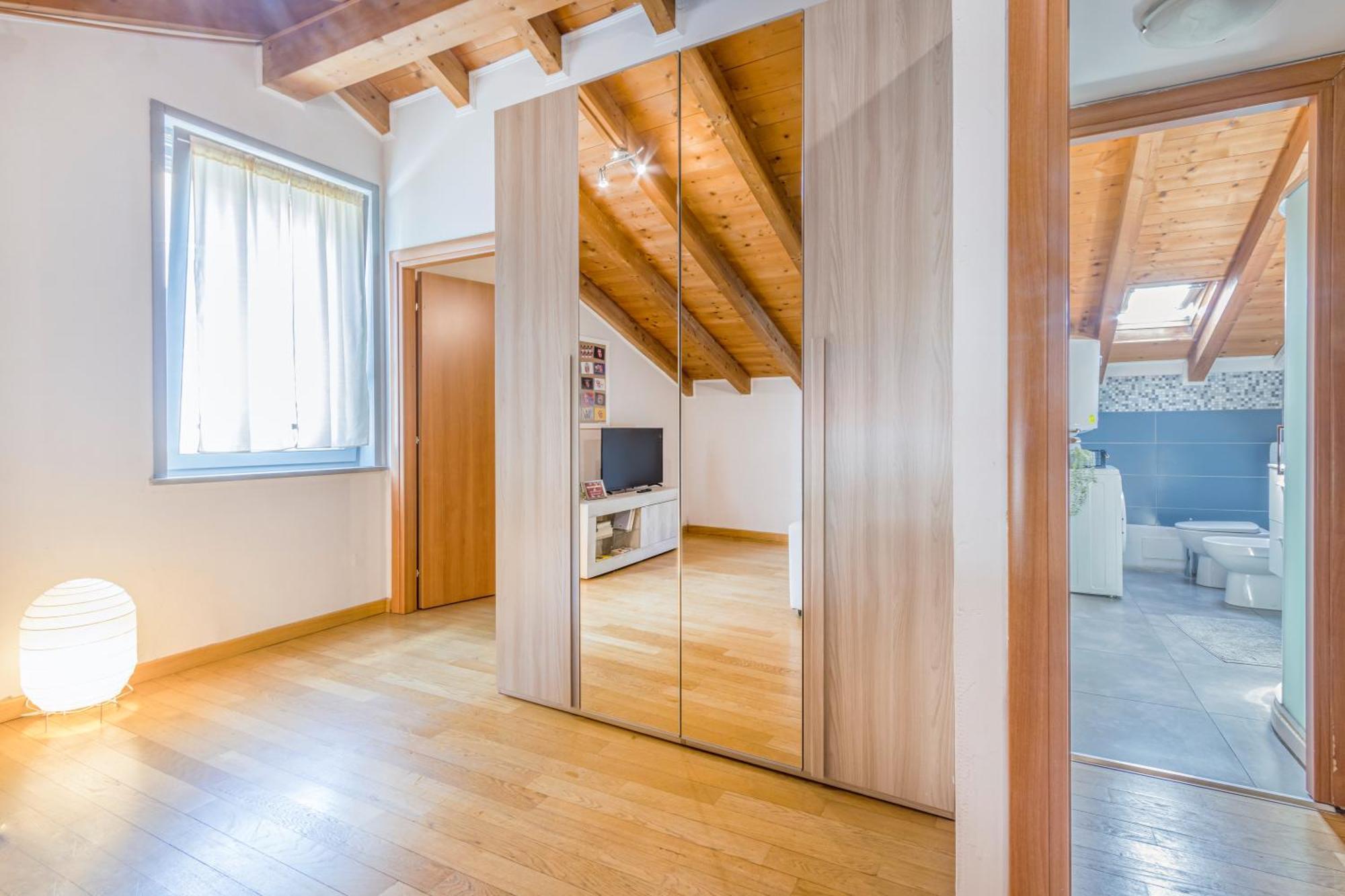 Stazione 200M - Wifi - Aria Condizionata - Smart Tv Apartment Parma Exterior photo