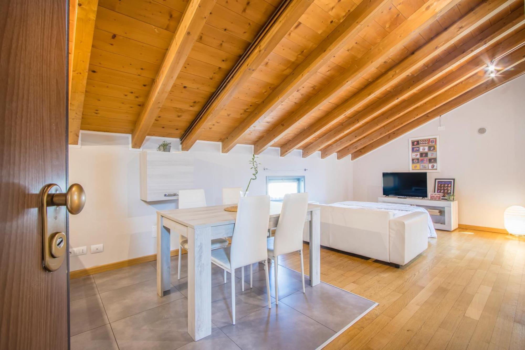 Stazione 200M - Wifi - Aria Condizionata - Smart Tv Apartment Parma Exterior photo