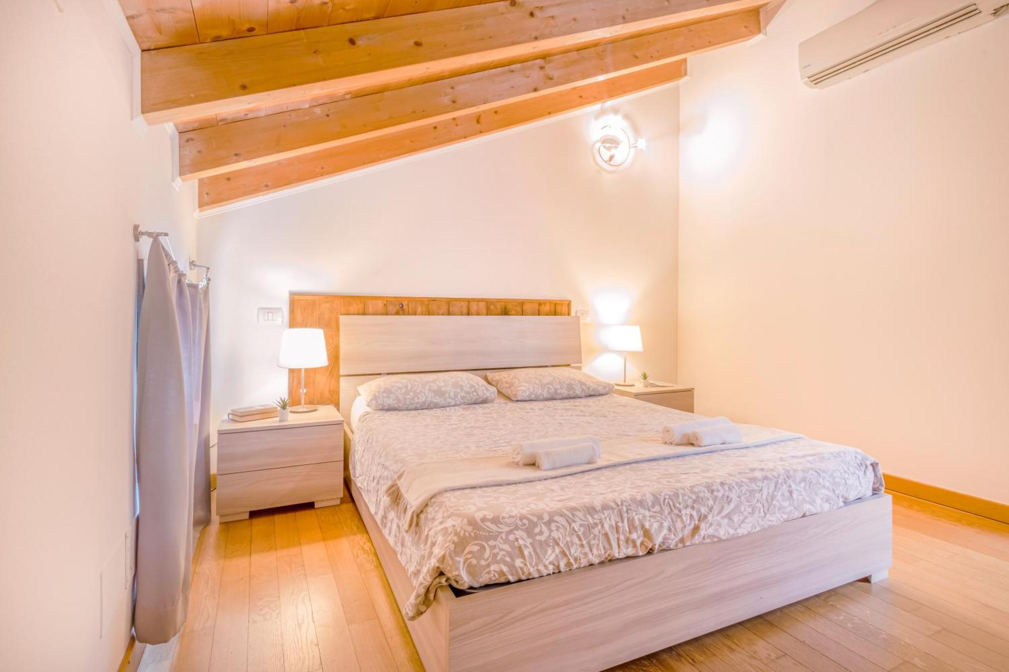Stazione 200M - Wifi - Aria Condizionata - Smart Tv Apartment Parma Exterior photo