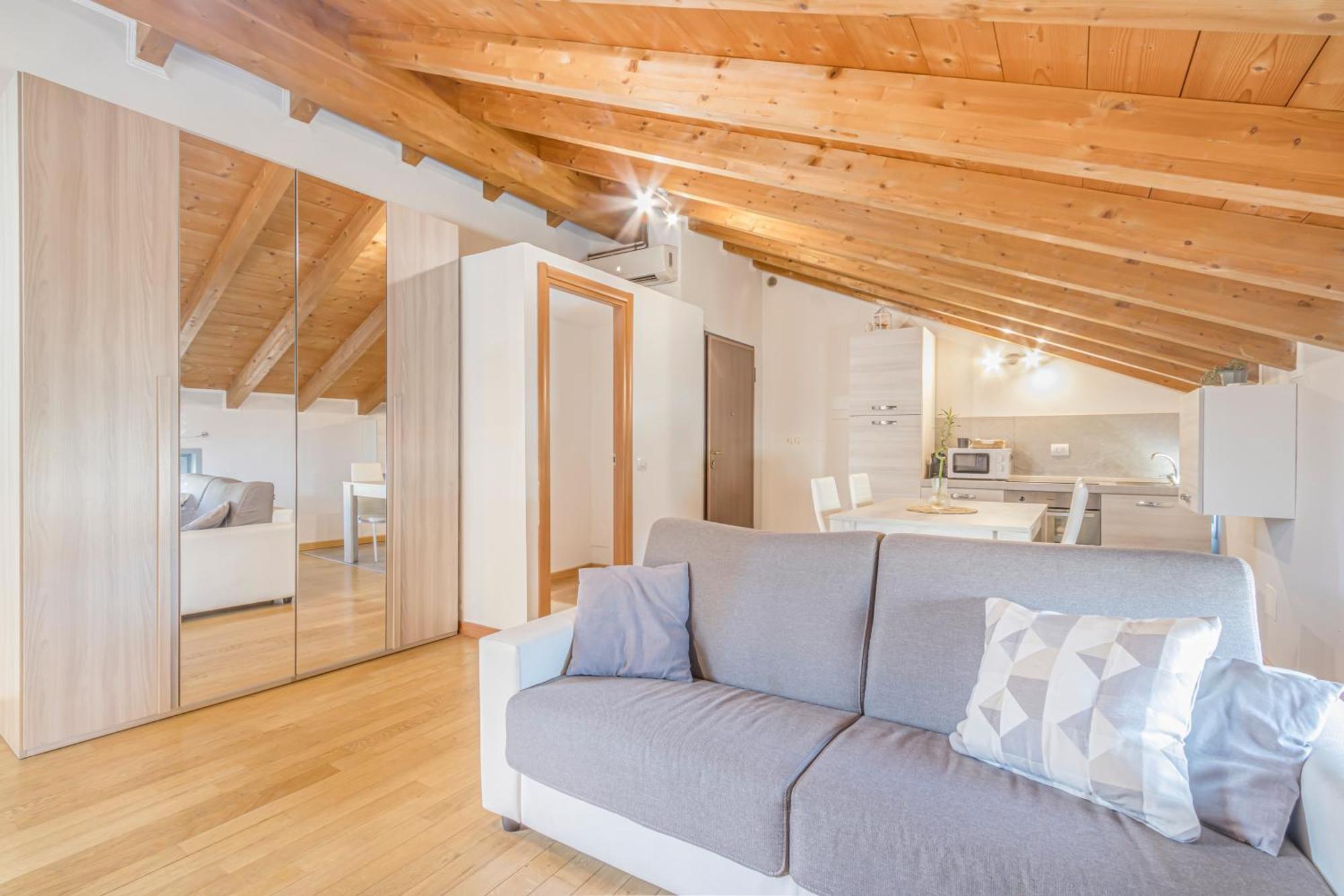 Stazione 200M - Wifi - Aria Condizionata - Smart Tv Apartment Parma Exterior photo